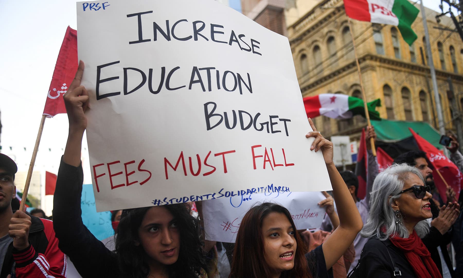 Hundreds of students in Karachi took part in a protest calling for the restoration of student unions, better education facilities, and education fee cuts, on Friday, Nov 29, 2019. (AFP photo)