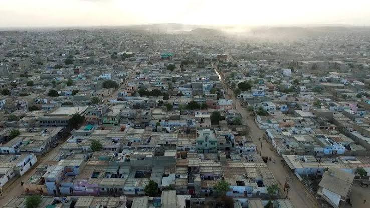 An aerial view of informal settlements in Orangi Town, Karachi, Pakistan August 26, 2016. (Reuters)