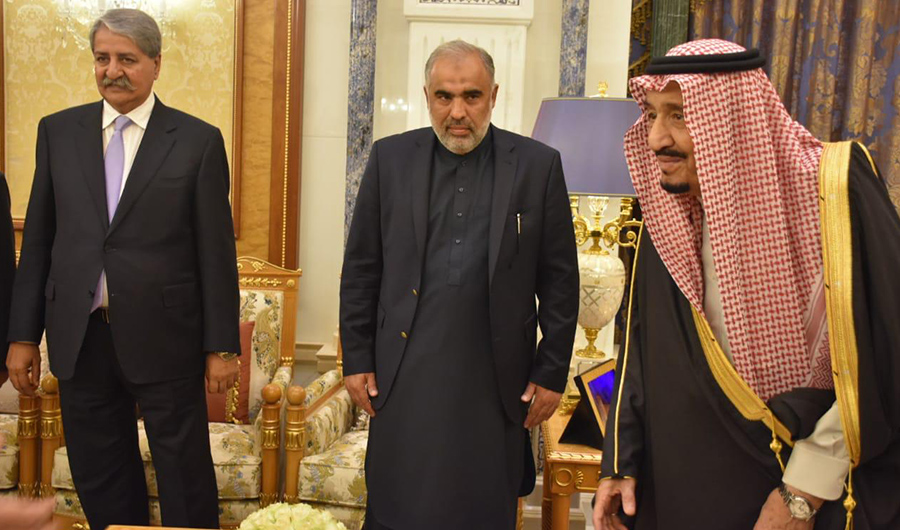 Speaker National assembly Asad Qaiser called on King of Saudi Arabia, Salman Bin Abdulaziz Al Saud at Riyadh, Saudi Arabia on 24th December, 2019. (PID)