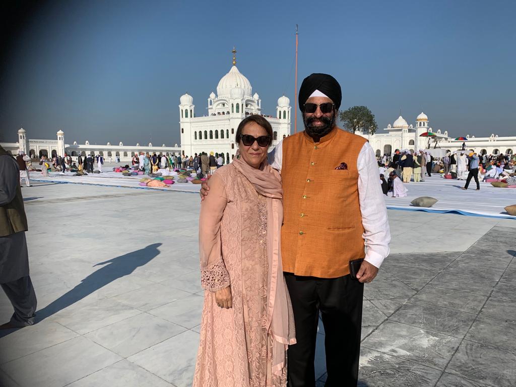 Surender Singh Kandhari poses with his wife, Bubbles, after the opening ceremony of the Kartarpur corridor on Nov. 9, 2019. (Photo courtesy: Surender Singh Kandhari)