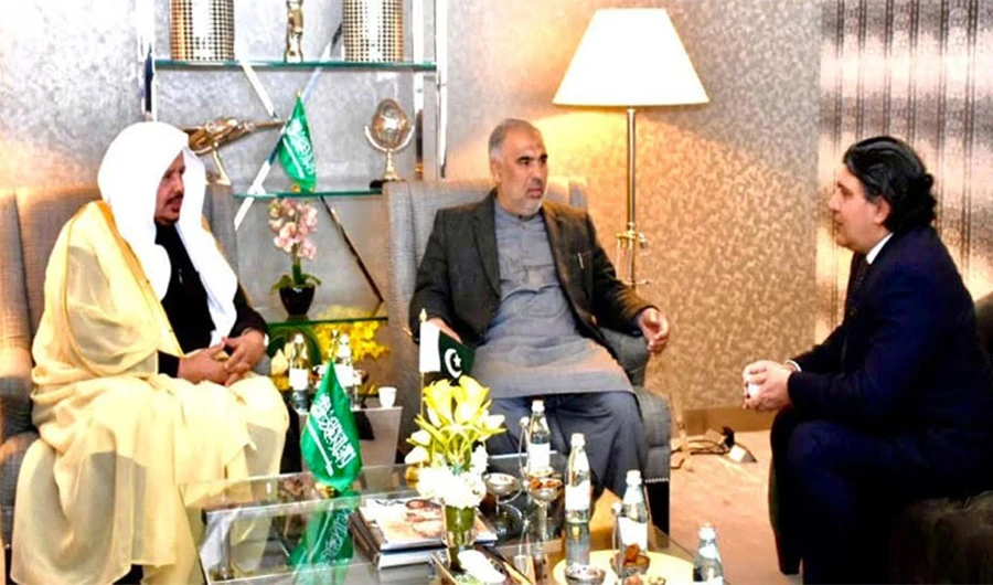 Pakistan’s National Assembly speaker Asad Qaiser meets Saudi Shoura Council Chairman Dr. Abdullah bin Mohammed Al-Sheikh in Riyadh, Saudi Arabia on Dec 23, 2019. (Photo Courtesy: PID)