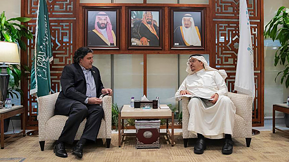 Pakistan’s Ambassador to Saudi Arabia Raja Ali Ejaz held a meeting with the Saudi Minister for Education Dr. Hamad bin Mohammed Al Shaikh in Riyadh on January 24, 2020. (Photo Courtesy: Pakistan Embassy, Riyadh)