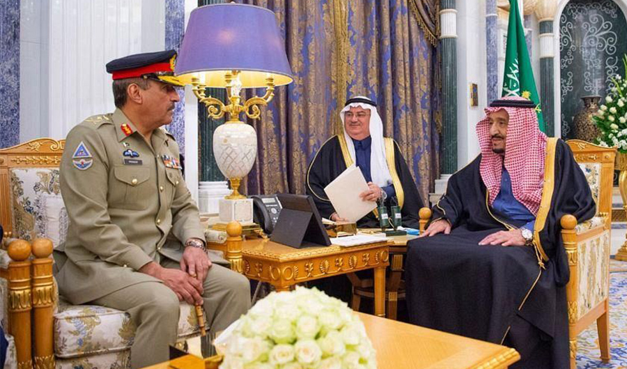 Pakistan’s Chairman of the Joint Chiefs of Staff Gen Nadeem Raza meets with Saudi King Salman on Tuesday January 28, 2019. (Photo Courtesy – SPA)