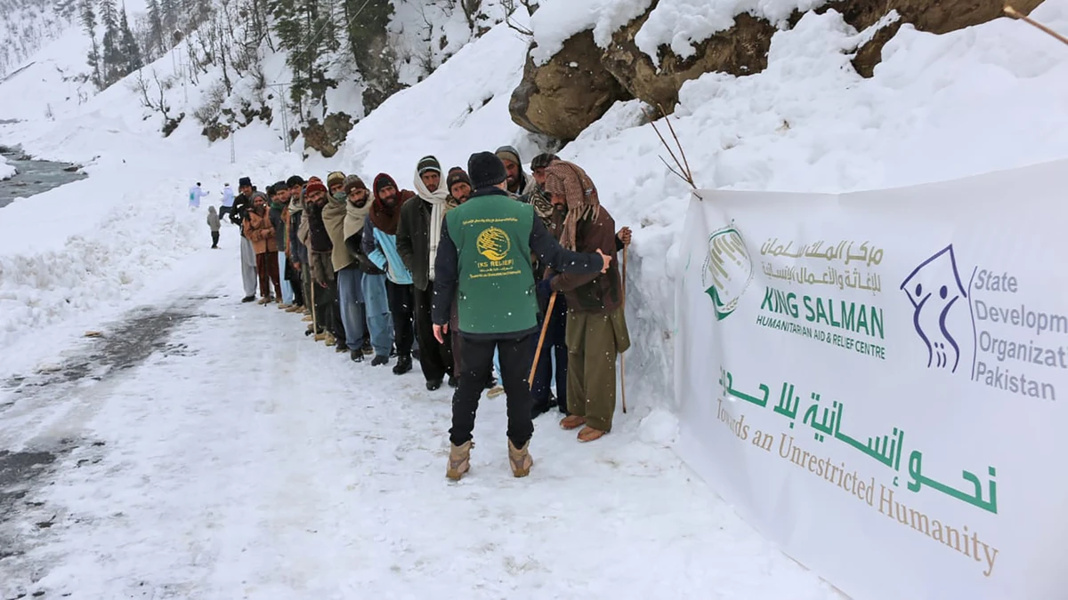 KSRelief officers reach the Neelum Valley, Azad Kashmir on Jan. 25, 2020. (Picture courtesy: KSRelief)