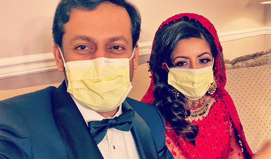 Pakistani-American physician, Dr. Kashif Chaudhry posted a wedding selfie with his wife on twitter. (Coruesty: Pakistani-American physician, Dr. Kashif Chaudhry twitter)