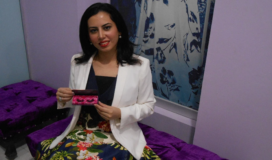 Saudi-born skincare specialist Zehra Islam Zahid shows mink eyelashes on March 18, 2020, which have become quite popular among Saudi women. (AN Photo)