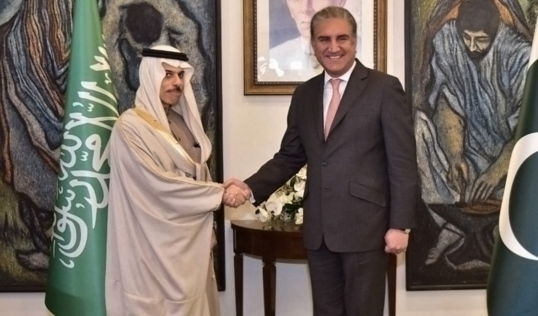 Foreign Minister Shah Mahmood Qureshi receiving Prince Faisal bin Farhan Al-Saud, Saudi Minister of Foreign Affairs at Foreign Office, Islamabad on 26th Dec, 2019. (PID Photo)