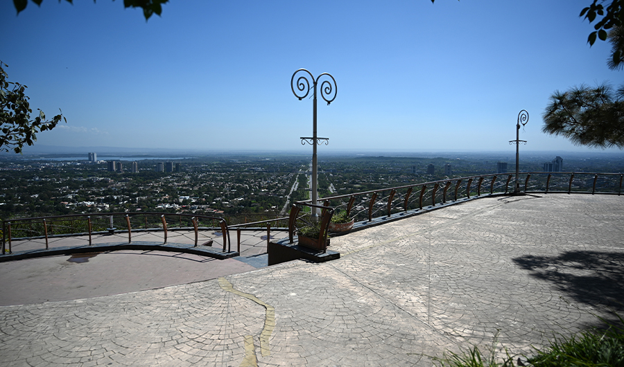 The Damn-e-Koh view tourist point is seen deserted amid concerns over the spread of the COVID-19 novel coronavirus in Islamabad on March 22, 2020. (AFP)