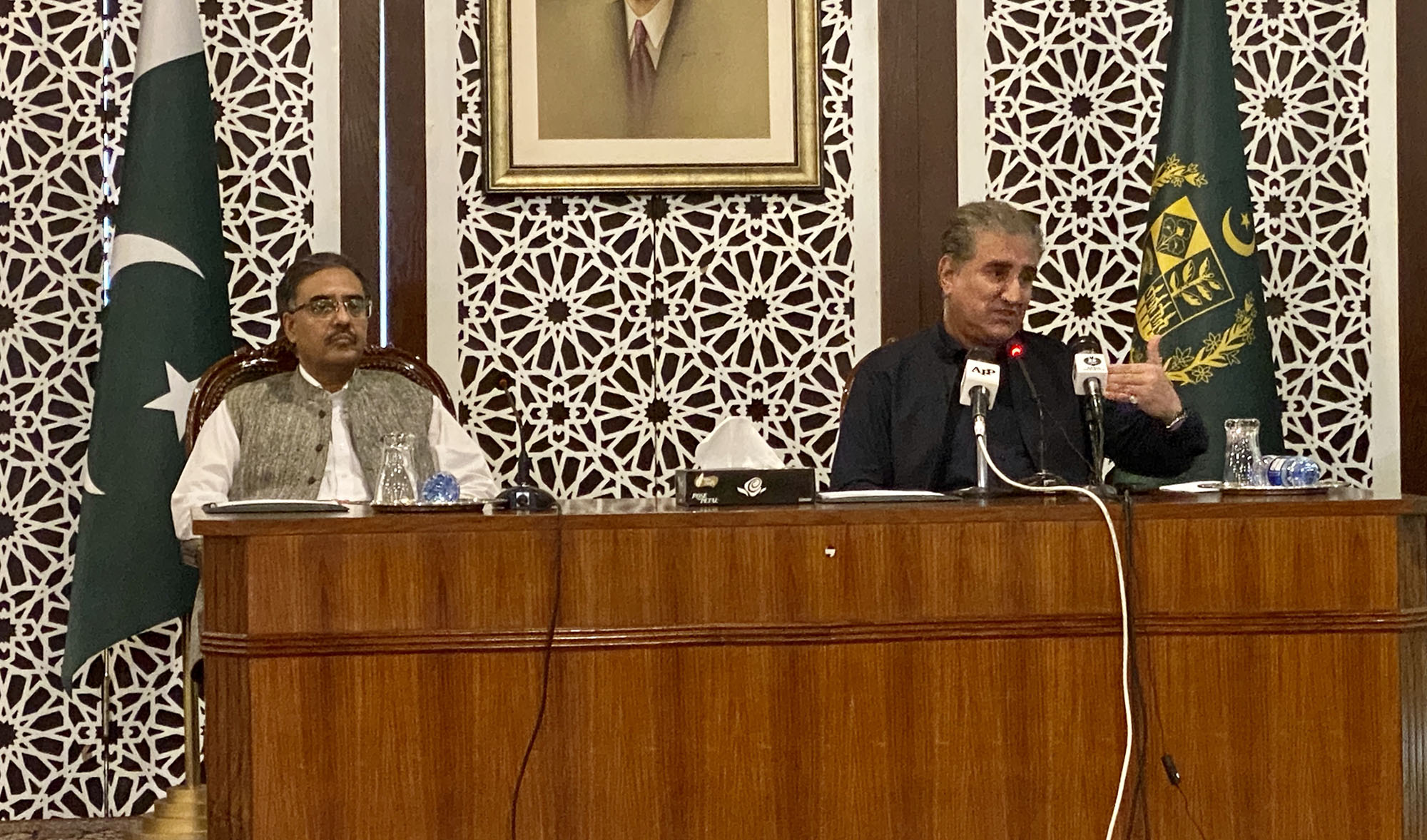 Pakistan’s Foreign Minister Shah Mahmood Qureshi is addressing a media briefing in Islamabad on April 16, 2020. (AN photo)