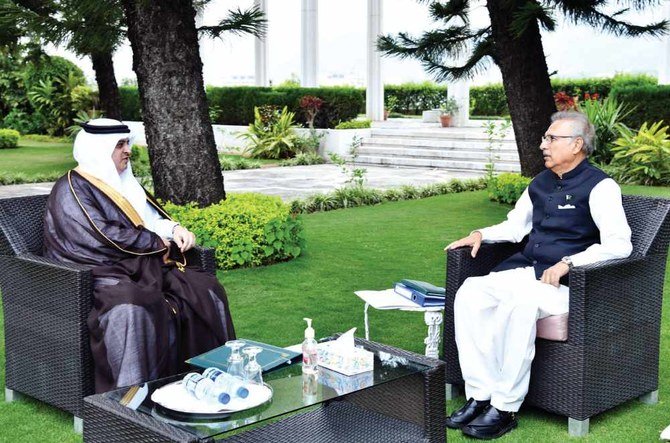 Pakistan’s President Dr. Arif Alvi meets Saudi Ambassador Nawaf bin Said Al-Malki in Islamabad on Friday. (SPA)