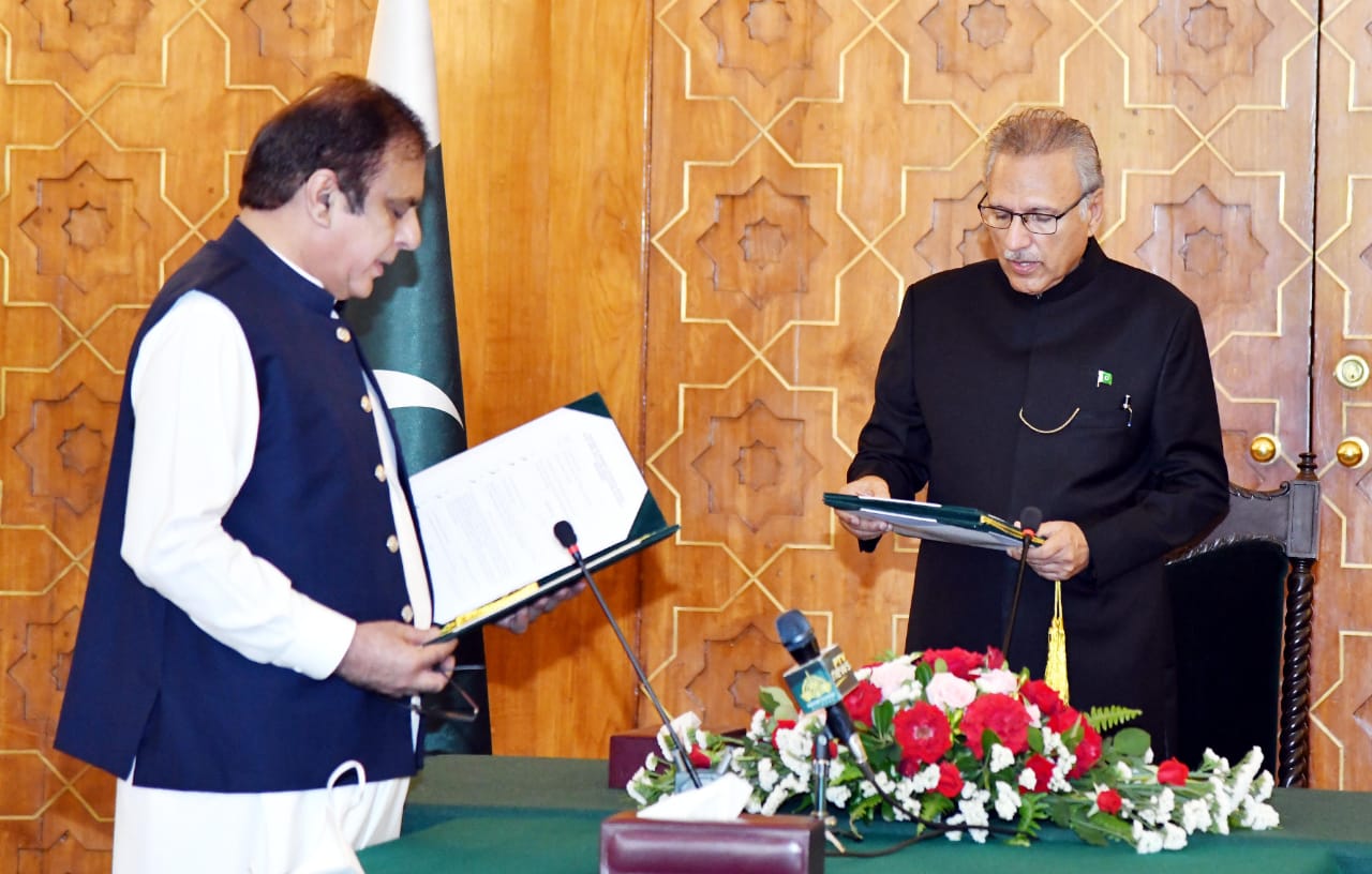 New Information Minister Shibli Faraz takes the oath of office at the Presidential Palace in Islamabad on April 28, 2020. (Photo courtesy: President House)