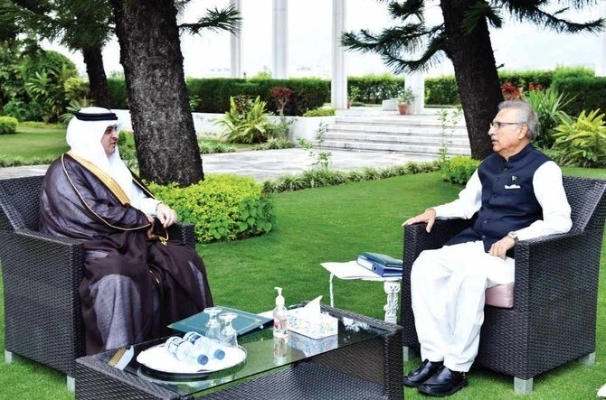 Pakistan’s President Dr. Arif Alvi meets Saudi Ambassador Nawaf bin Said Al-Malki in Islamabad on Friday. (SPA)