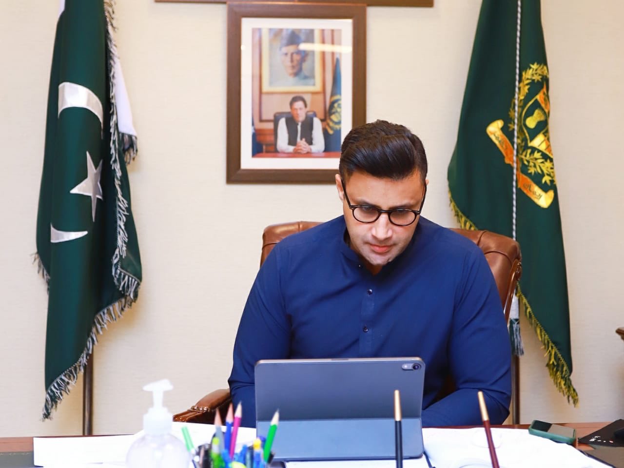 SAPM Sayed Zulfi Bukhari held a virtual meeting with H.E. Dr. Abdullah bin Nasser Abuthnain, Vice Minister of Human Resources and Social Development for Labor of KSA on 12 May, 2020. (Photo courtesy: Ministry of Overseas Pakistanis & HRD)