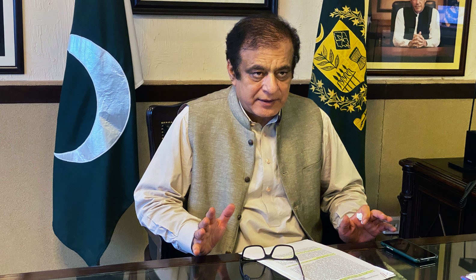 Pakistan’s Minister for Information and Broadcasting Shibli Faraz during an exclusive interview to Arab News in Islamabad on May 14, 2020. (AN photo)