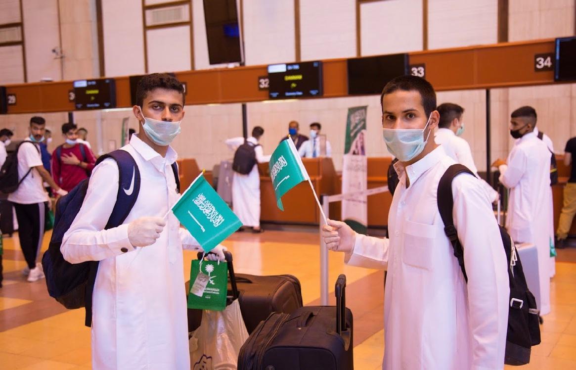 A second batch of stranded Saudi citizens departed Pakistan from Karachi on May 20, 2020 via a special relief flight organized by Consul General Bandar Fahad Al Dayel. (Photo courtesy: Consulate General of Saudi Arabia in Karachi)