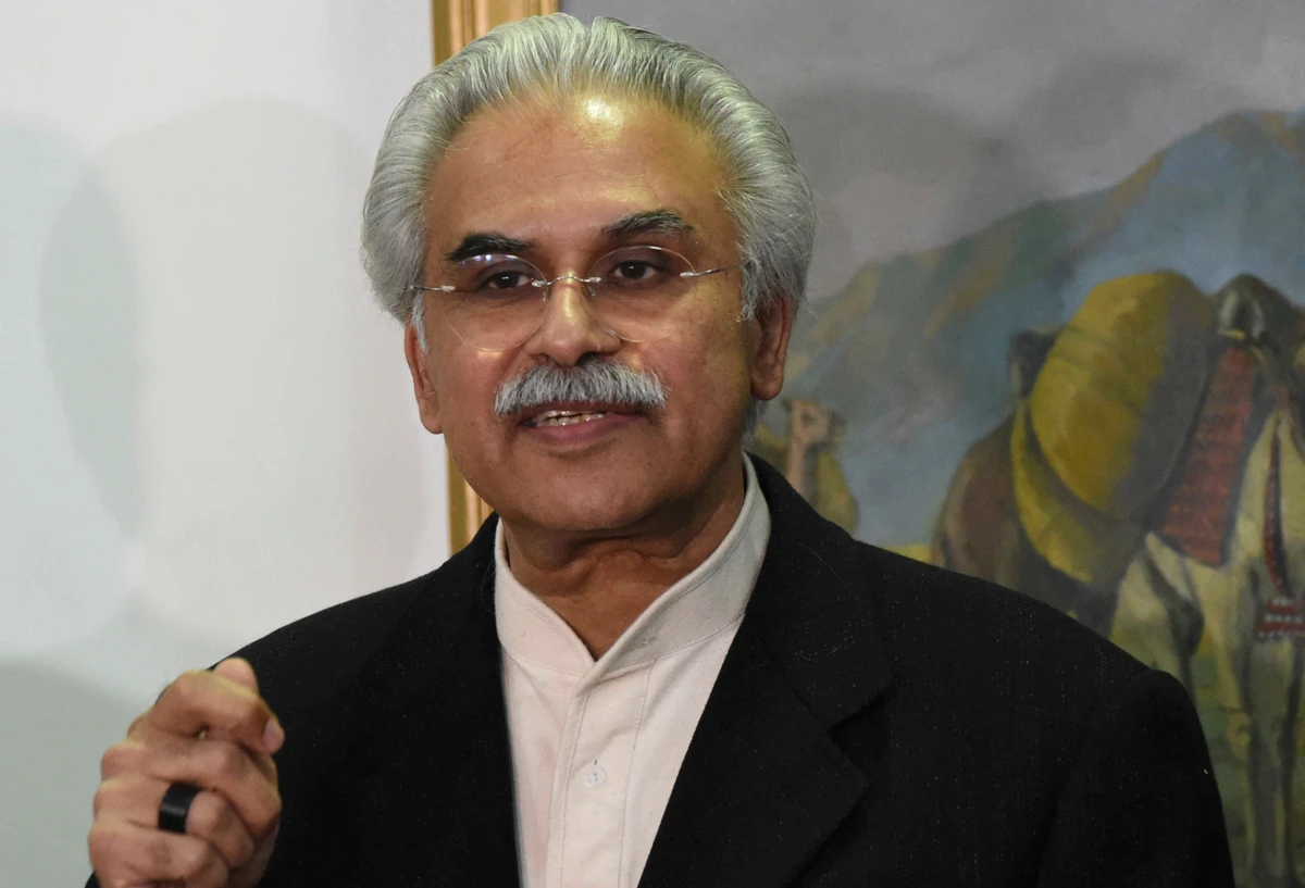 Dr. Zafar Mirza speaks to reporters in Quetta, Pakistan, Feb. 26, 2020. (AP/File)