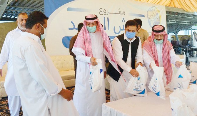 Muslim World League inaugurates project to distribute meat in Pakistan. (SPA)
