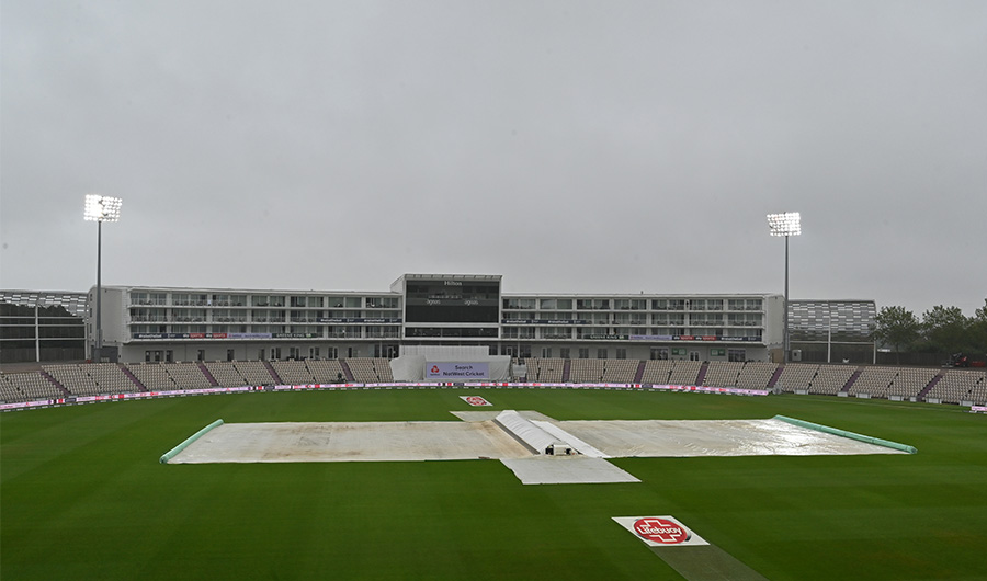 The covers are on as the start of play is delayed on the third day of the second Test cricket match between England and Pakistan at the Ageas Bowl in Southampton, southwest England on August 15, 2020. (AFP)