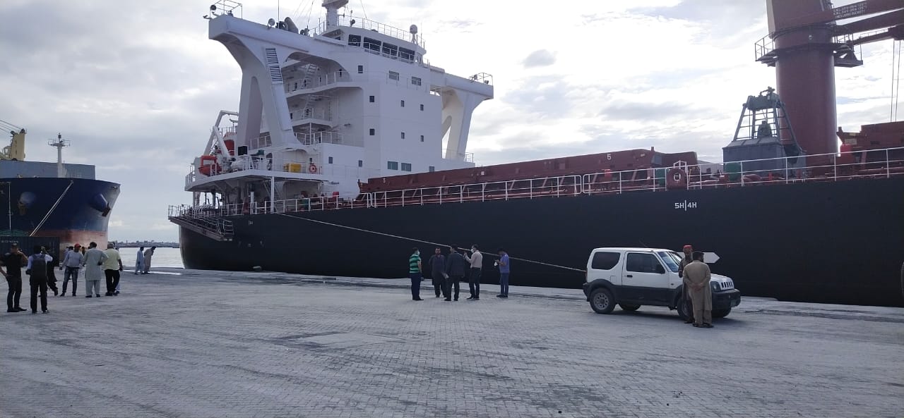 In this photo shared by the Cereal Association of Pakistan (CAP), the YM Summit vessel carrying over 60,800 metric tons wheat from Ukraine is docked at Karachi Port on Aug. 27, 2020. (Photo courtesy of CAP via AN)