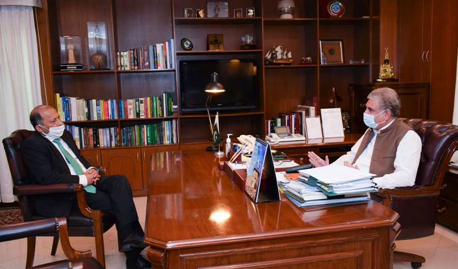 Foreign Minister Shah Mahmood Qureshi meets Mansoor Ahmad Khan, Pakistan’s new ambassador to Afghanistan, in Islamabad on September 07, 2020. (Pakistan’s Foreign Office)