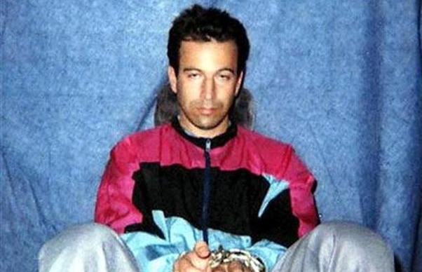 Wall Street Journal reporter Daniel Pearl is pictured in this photo, one of two image included in an e-mail message apparently from his kidnappers. (REUTERS/Handout)