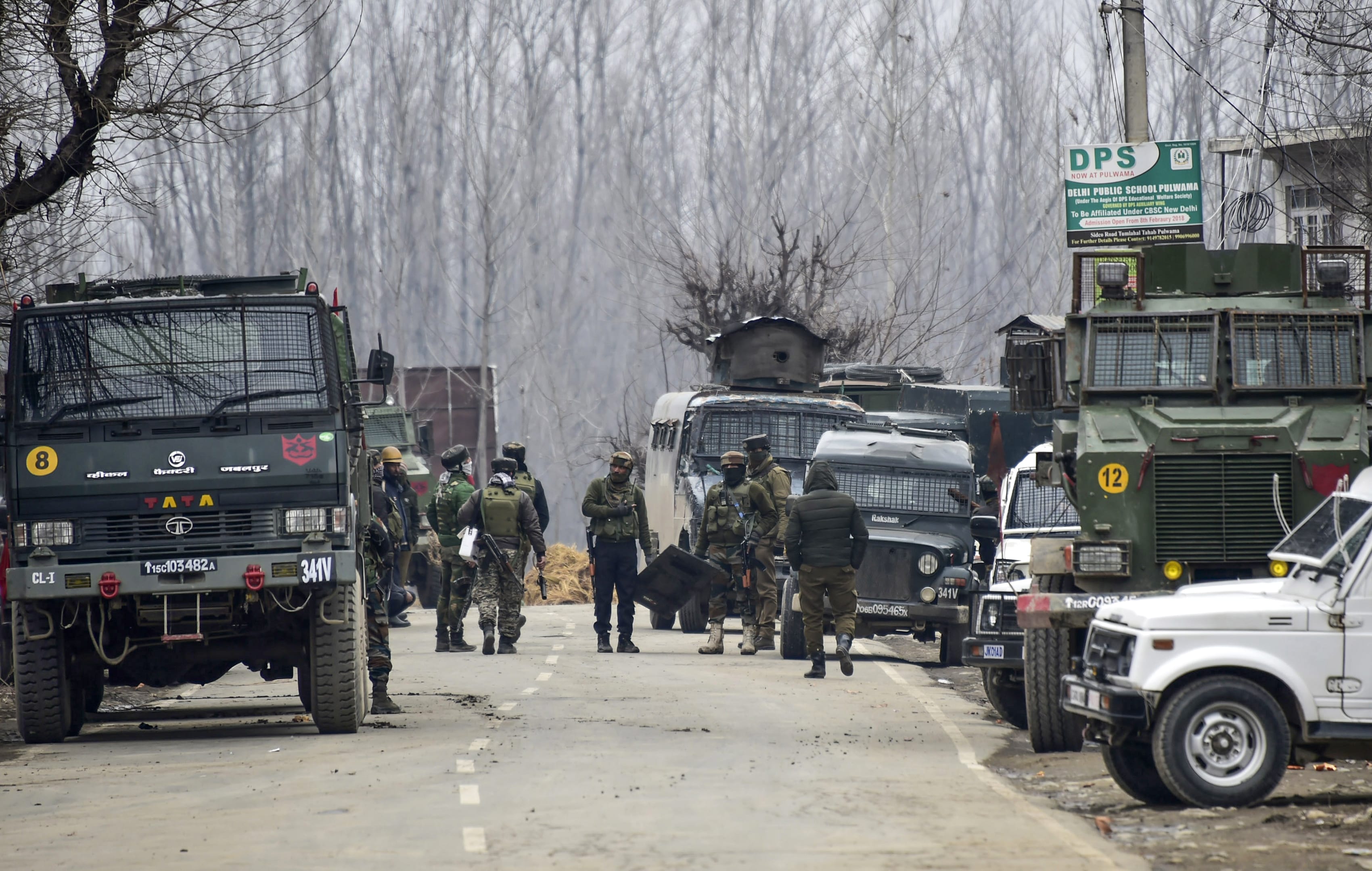 Indian security forces personnel are on manoeuvres as a gunfight with militants has happened that killed 4 soldiers, in South Kashmir's Pulwama district, some 10 km away from the spot of recent suicide bombing, on February 18, 2019. (AFP)