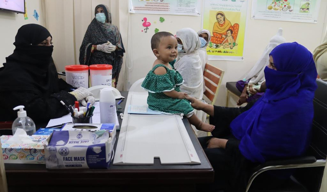 This file photograph shows patients at Ehsaas Nashonuma Centre at Tehsil Headquarters Hospital Jampur in Rajanpur on Sept. 11, 2020. (Photo courtesy: Poverty Alleviation and Social Safety Division/File)