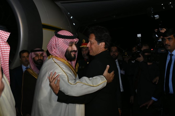 Pakistan’s Prime Minister Imran Khan received Saudi Crown Prince Mohammed bin Salman at the Nur Khan Airbase Rawalpindi on Sunday, February 17, 2019. (PID)