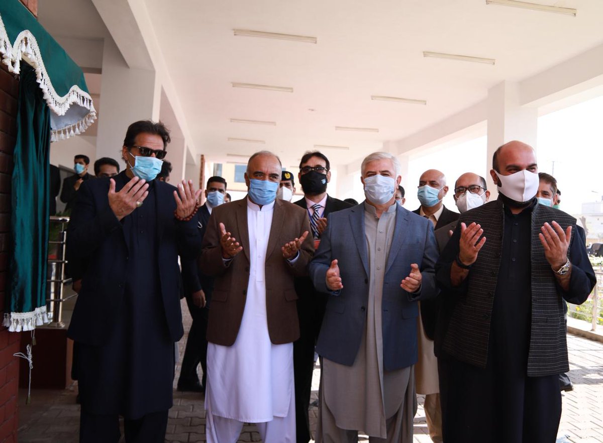 Pakistani Prime Minister Imran Khan inaugurates the Peshawar Institute of Cardiology in Peshawar, Khyber Pakhtunkhwa on December 16, 2020. The institute is the first facility in the northwestern Pakistani province dedicated to heart and cardiovascular diseases. (Photo courtesy: Social media)
