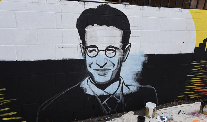 A portrait by artist Levi Ponce of murdered journalist Daniel Pearl, near his old neighborhood in Los Angeles, California on May 23, 2015. (AFP/ File photo)