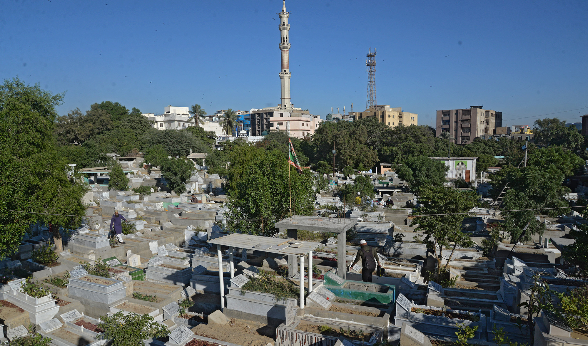 This photograph captured on Dec. 4, 2020, shows a general view of the PECHS graveyard in Karachi. (AN photo by S.A. Babar/File)