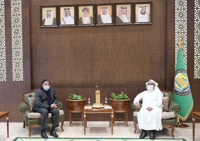 Pakistan’s Ambassador to Saudi Arabia, Raja Ali Ejaz, meets with Dr. Nayef Falah M Al-Hajraf, Secretary General of the Gulf Cooperation Council (GCC), in Riyadh, Saudi Arabia, on February 15, 2021. (Photo Courtesy: Pakistan Embassy in Saudi Arabia)