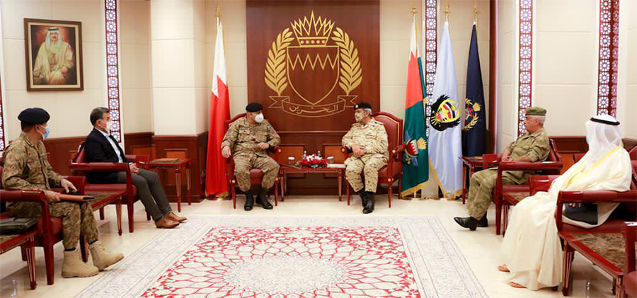 Pakistan military chief General Qamar Javed Bajwa, left, meets Bahrain National Guard Commander Gen. Mohammed bin Isa Al-Khalifa in Bahrain, on March 9, 2021. (Photo courtesy: Pakistan Army)