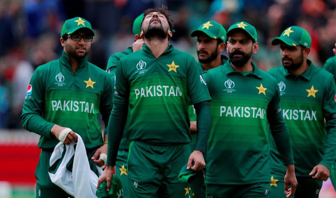 Pakistan's Mohammad Amir and team mates after losing an ICC World Cup match to Australia at the County Ground, Taunton, Britain on June 12, 2019 (Reuters)