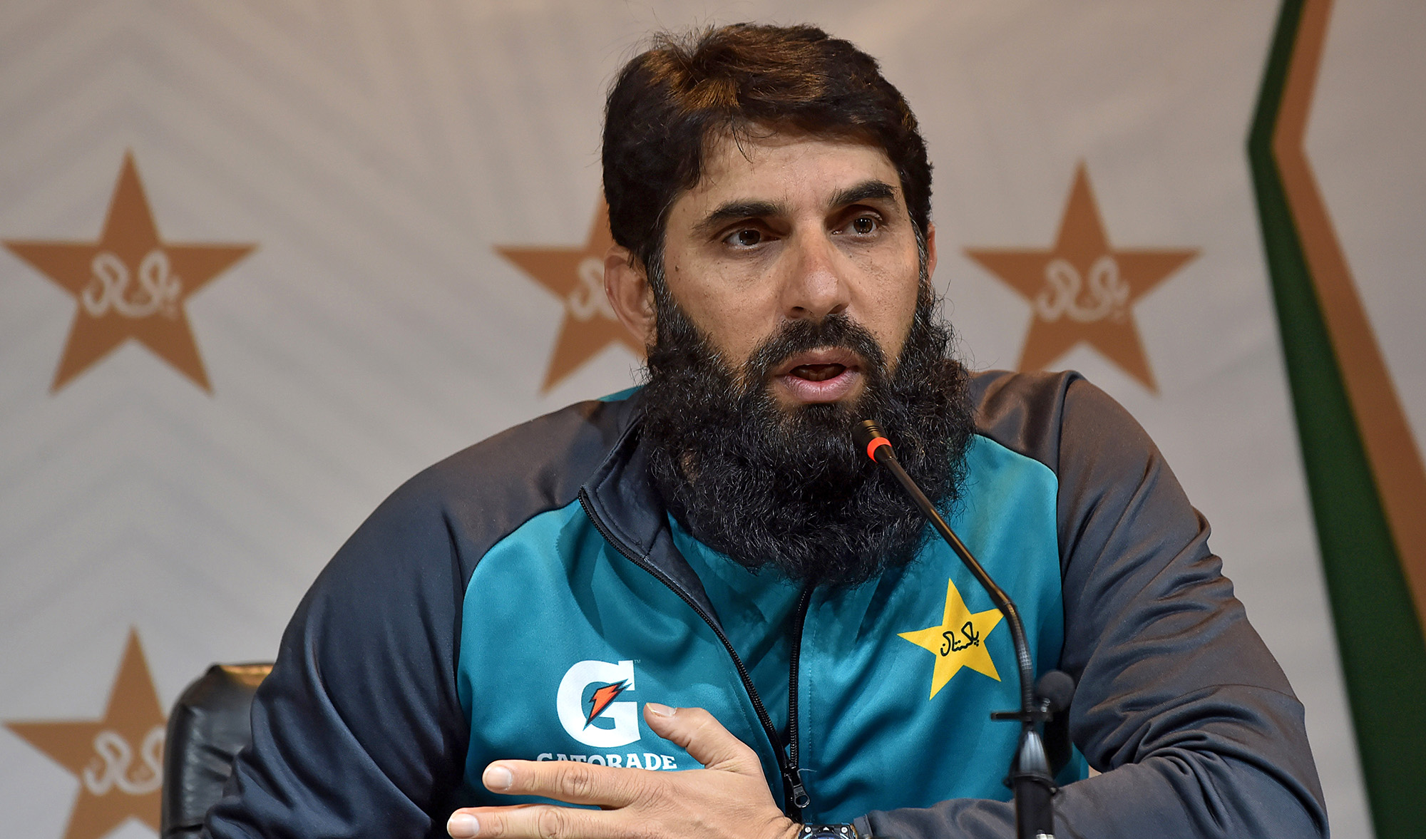 Pakistani cricket board head coach and chief selector Misbah-ul-Haq addresses a media briefing in Lahore on Feb. 1, 2020. (AFP/File)