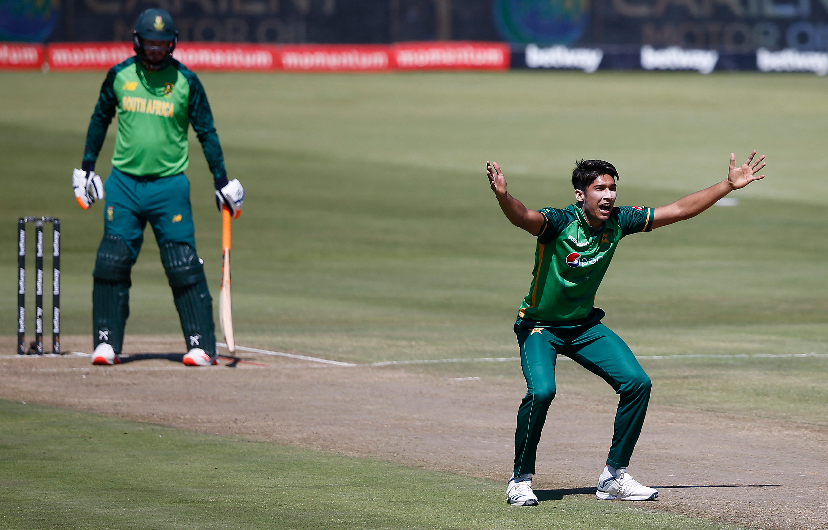 Pakistan's Mohammad Hasnain (R) appeals for the dismissal of South Africa's Heinrich Klaasen (L) during the first one-day international cricket match between South Africa and Pakistan in Centurion on April 2, 2021. (AFP)