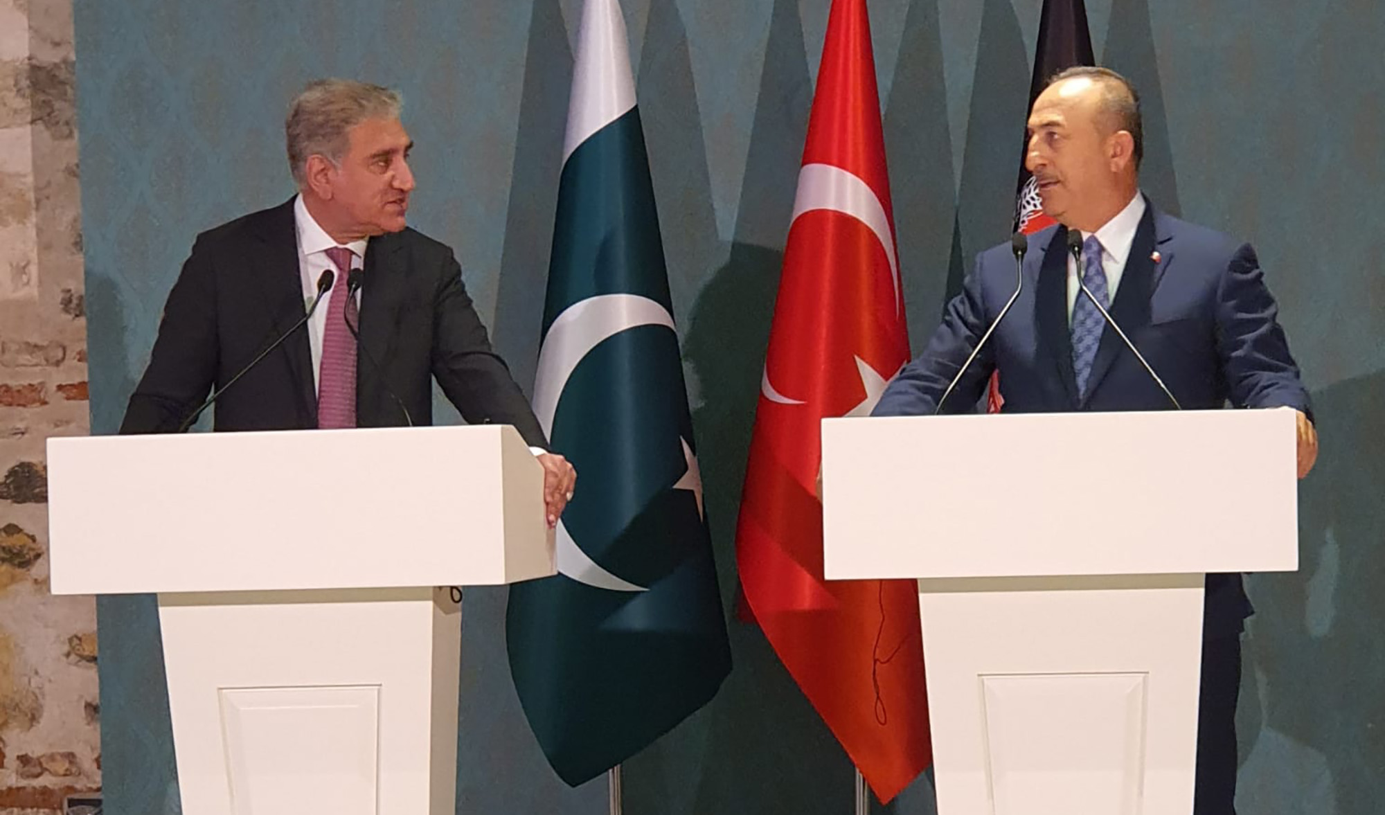 Pakistan's foreign minister Shah Mahmood Qureshi, left, and his Turkish counterpart Mevlut Cavusoglu in Istanbul, Turkey, on April 23, 2021. (Photo courtesy: @SMQureshiPTI/Twitter)