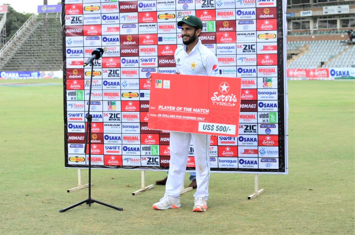 Pakistan's fast bowler Hasan Ali poses for a picture after receiving player of the match award in first test against Zimbabwe in Harare on May 1, 2021. (AFP)