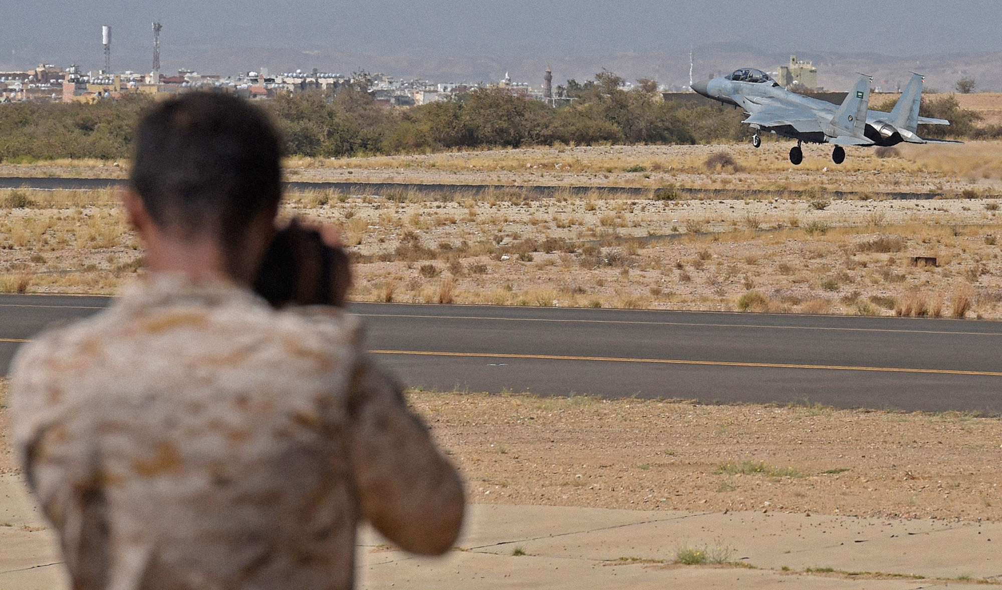 Saudi F-15 fighter jet taking off from the Khamis Mushayt military airbase in Saudi Arabia on November 16, 2015. (AFP/File)