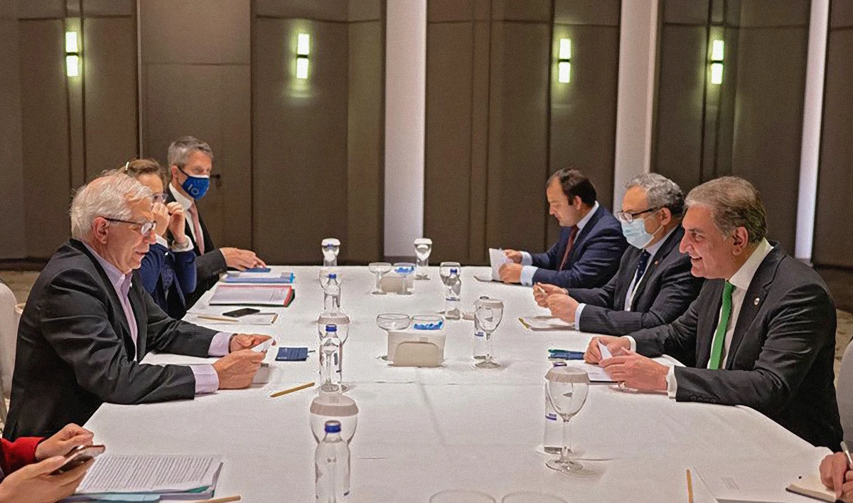 EU High Representative for Foreign Affairs and Security Policy Josep Borrell, left, and Pakistan's Foreign Minister, right, during their meeting in Turkey on June 18, 2021. (Photo courtesy: @JosepBorrellF/Twitter)
