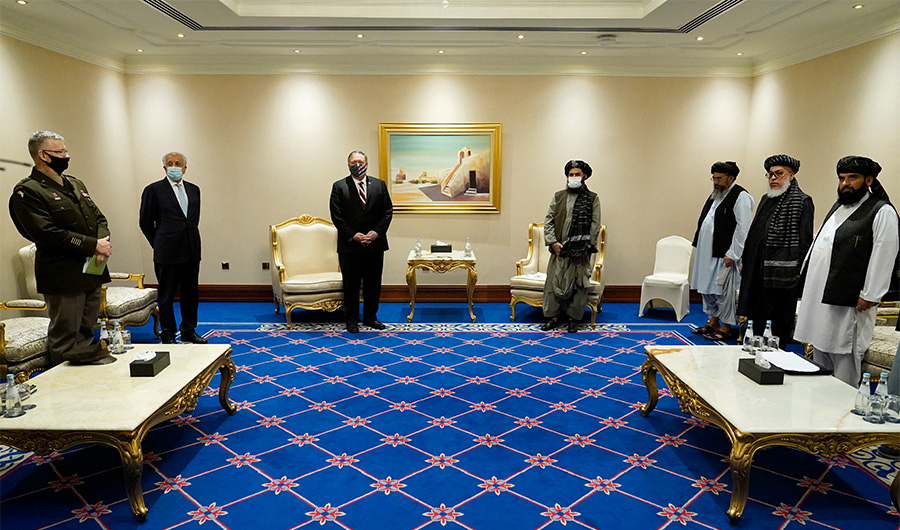 US Secretary of State Mike Pompeo (C-L) meets with Taliban co-founder Mullah Abdul Ghani Baradar (C-R) in the Qatari capital Doha on November 21, 2020. (AFP/ File)