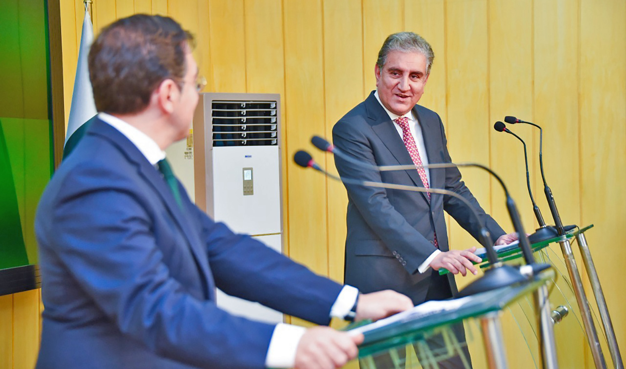 A joint press stakeout by Pakistan's Foreign Minister Shah Mahmood Qureshi, right, and his Spanish counterpart Jose Manuel Albares at the Foreign Office in Islamabad on September 10, 2021. (Photo courtesy: @SMQureshiPTI/Twitter)