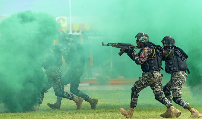 Pakistani soldiers take part in a drill in Peshawar on Sept. 5, 2019. (AFP/File)