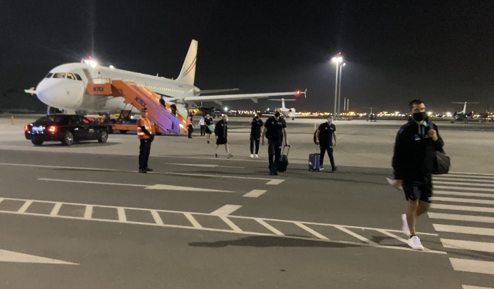 BLACKCAPS arrived in Dubai after leaving Islamabad, Pakistan on a charter flight on Sept. 19, 2021. (Photo courtesy: Blackcaps Twitter)