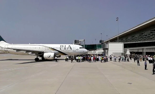 Passengers boarding the mock PIA flight at Benazir International Airport Islamabad on April 7, 2018. (Photo courtesy: Pakistan Civil Aviation Authority)