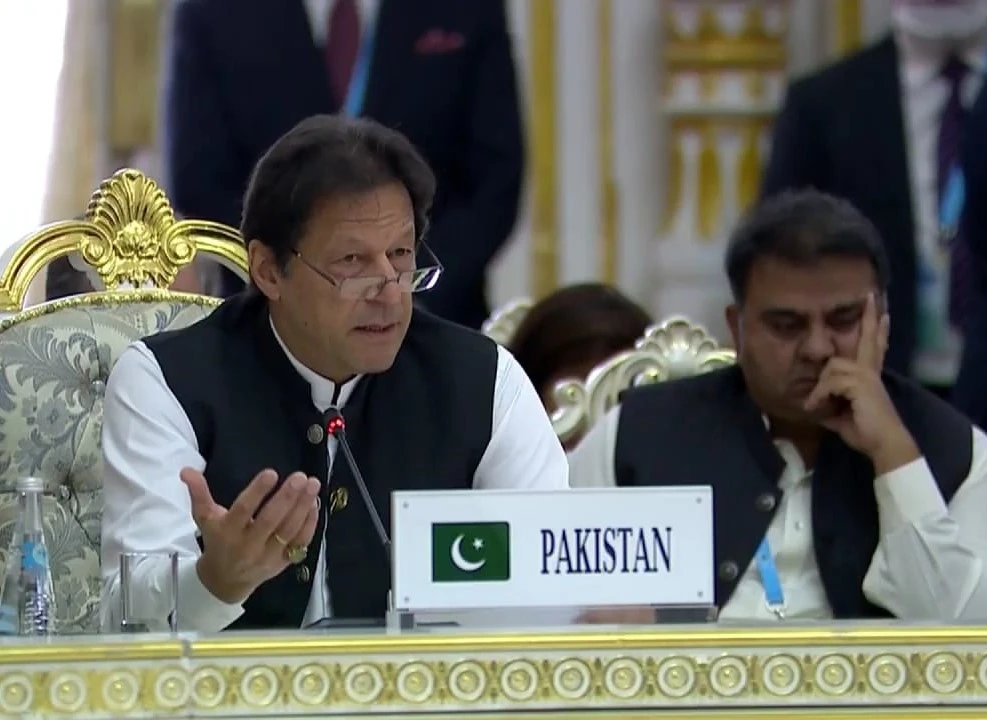 Pakistani Prime Minister Imran Khan addressing the 20th Shanghai Cooperation Organization Council of Heads of State summit in Dushanbe, Tajikistan on Sept. 17, 2021. (Photo courtesy: PM Office)