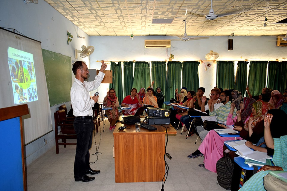 Students attend a seminar at Karachi University, Karachi, Pakistan, on Sept 12, 2017. (Photo courtesy: Karachi University)