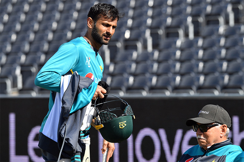Pakistan's Shoaib Malik walks off the field after a practice session in Bristol on June 6, 2019, ahead of their 2019 ICC Cricket World Cup match against Sri Lanka. (AFP/FILE)