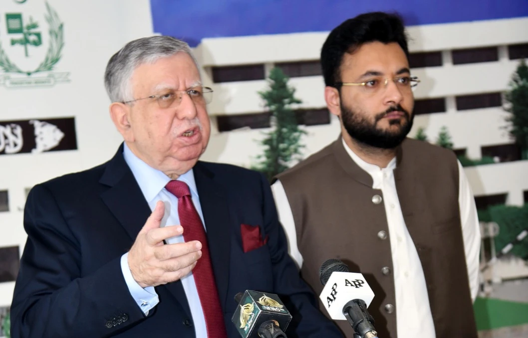Shaukat Tarin, Finance Minister of Pakistan and Farrukh Habib, State minister for information, on October 01, 2021 address a press conference in Islamabad on petroleum Price hike. (Photo courtesy: Ministry of Finance)