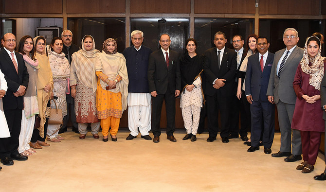 Chairman Syed Fakhar Imam and members of parliamentary committe on Kashmir in a group photo with delegation led by Mr. Yousaf Aldobeay, special envoy of the OIC Secretary General on Kashmir at Parliamentary house on 2nd March, 2020. (PID Photo)